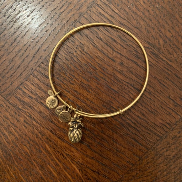 Alex and Ani Bundle of Bracelets 🎁🎀 - Picture 3 of 4